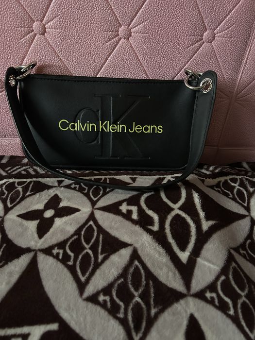 Mała torebka na ramię