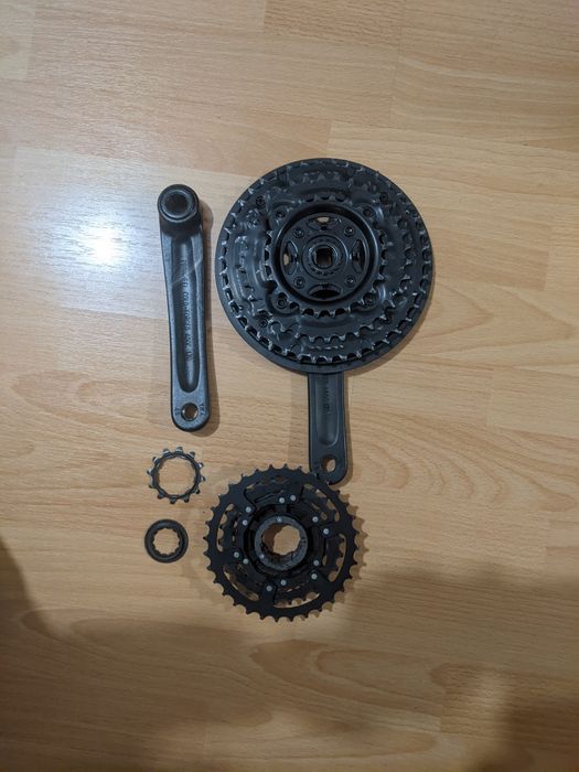 Шатуны и кассета для велосипеда