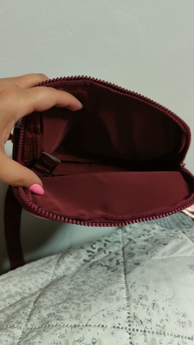 Saszetka nerka Marc Jacobs perfekt