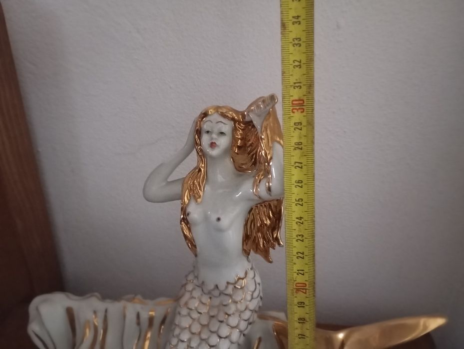 3 estatuetas/figuras decorativas em porcelana – 30 a 40 cm