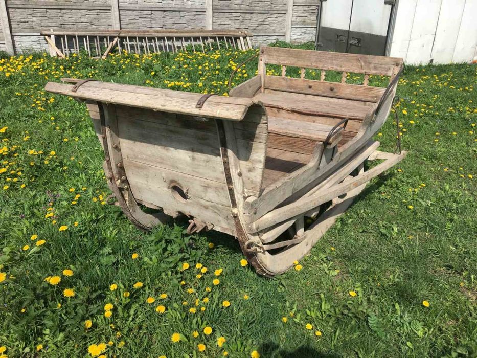 Продаються сани кінні