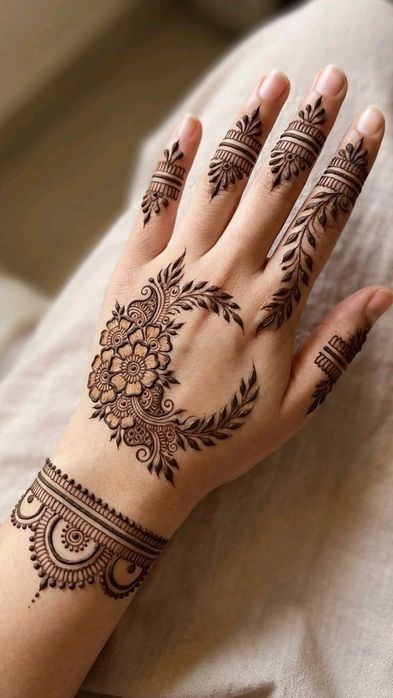 Henna design service