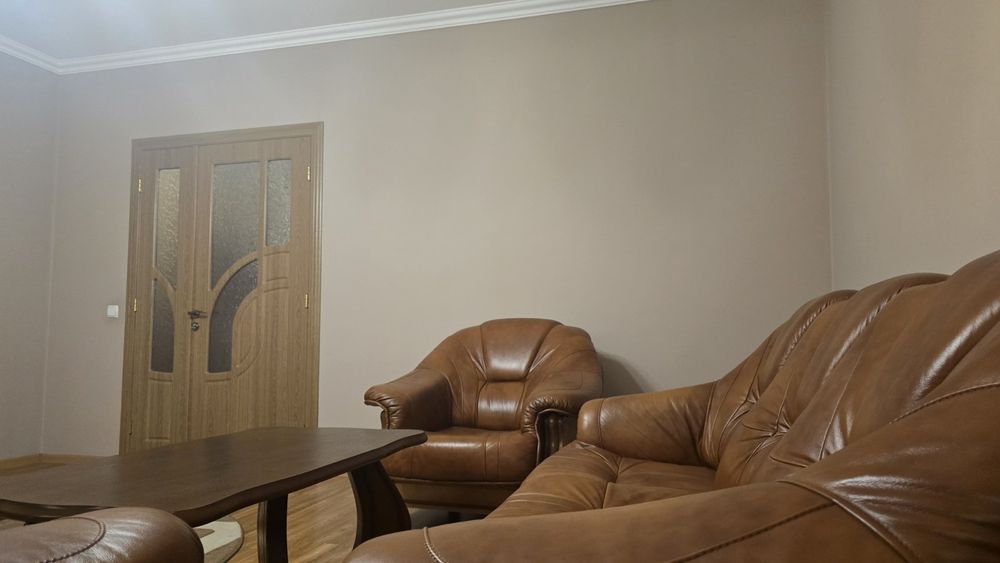 Продаж велика квартира в самому центрі