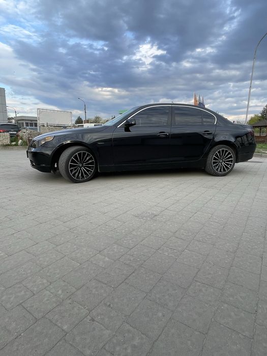 Бмв Е60 525  D автомат