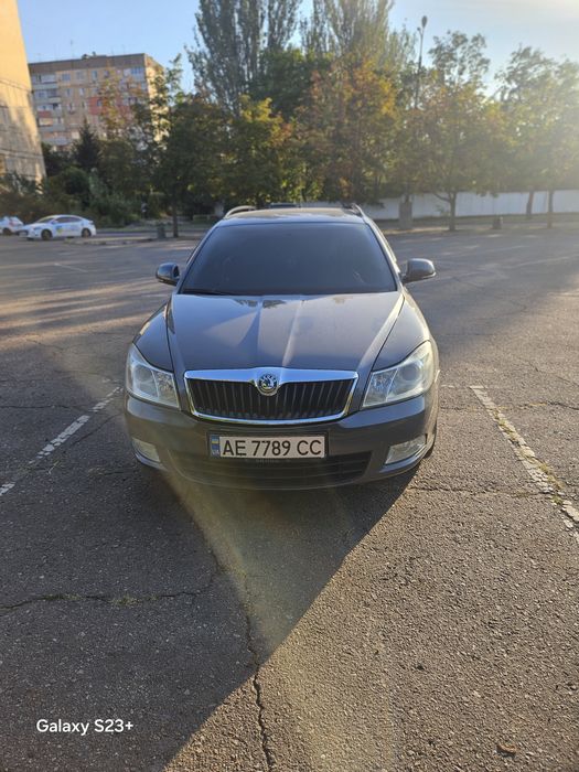 продам шкоду октавию 2011 года выпуска 1.6 mpi