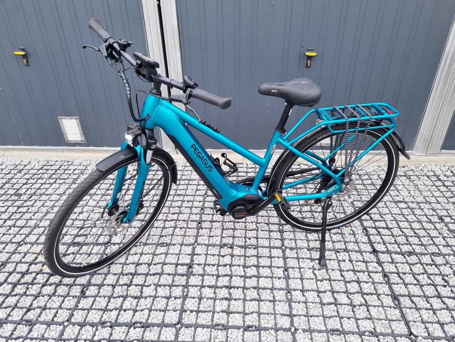 PEGASUS SOLERO Evo 9 Trekking - BOSCH Performance Line - 500 Wh - Miejski Rower Elektryczny, i-RACK - Piękny Stan, Bez Skazy !