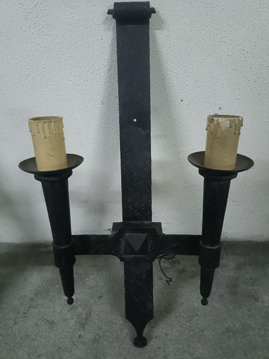 Candeeiro em ferro antigo