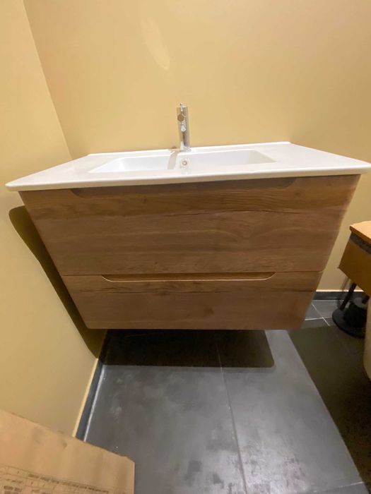 bathroom counter64285099348482121