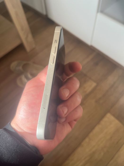Sprzedam Apple iPhone 13 128 GB.