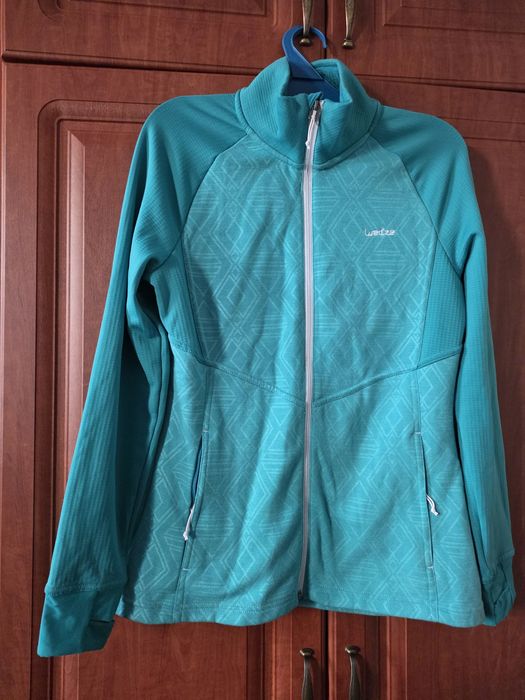 Спортивна кофта, мастерка