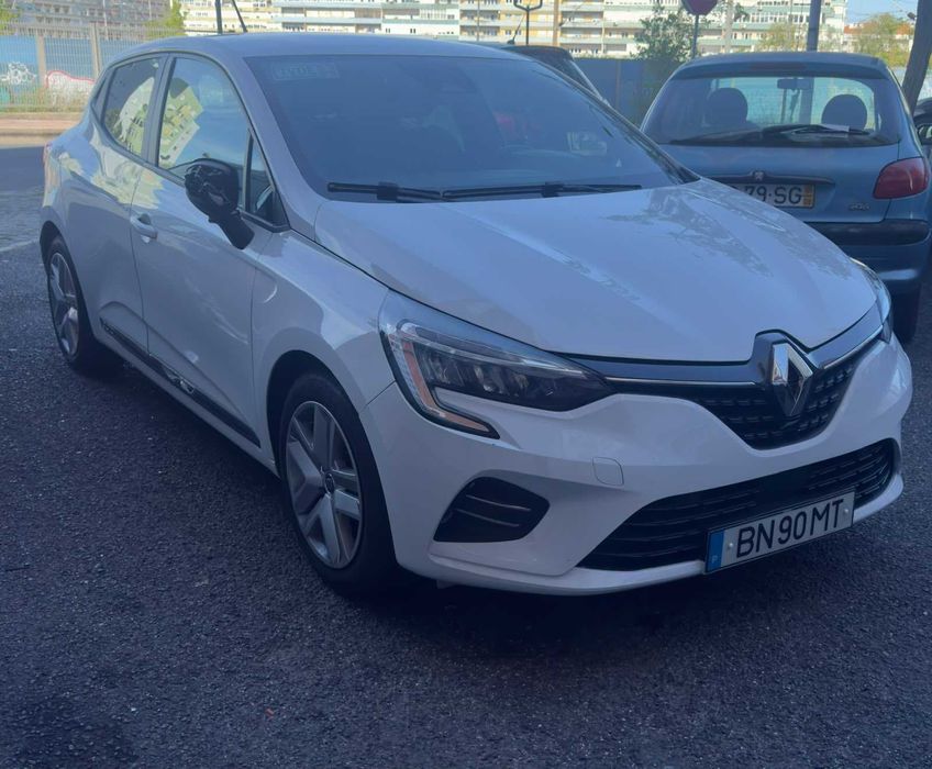 Aluguer Viatura TVDE Renault Clio