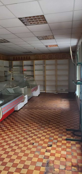 Продам, приміщення під магазин,склад