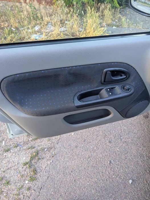 Renault Clio 1.2 бензин