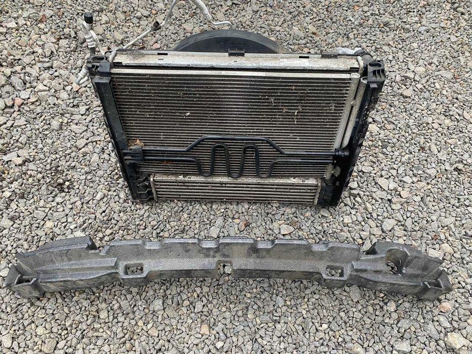 Касета радіаторів БМВ Х1 Е84 Радіатор BMW X1 E84 Телевізор N47 Х1 Е84