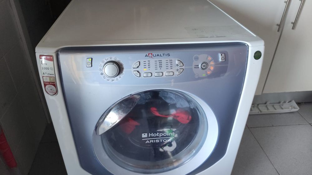 Máquina de lavar Ariston hot point