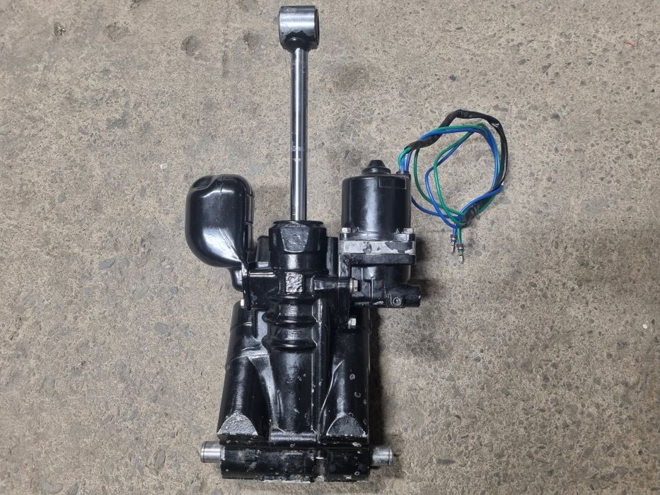 Power trim silnik zaburtowy yamaha evinrude mercury do łodzi
