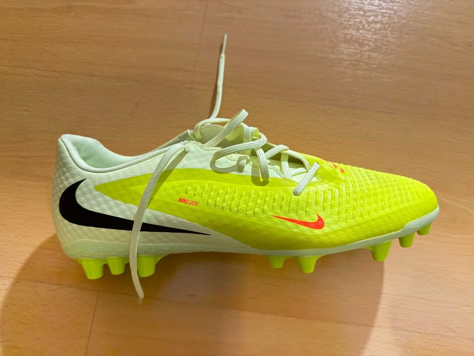 Ténis Nike skin Phanton relva sintética novos - 42,5