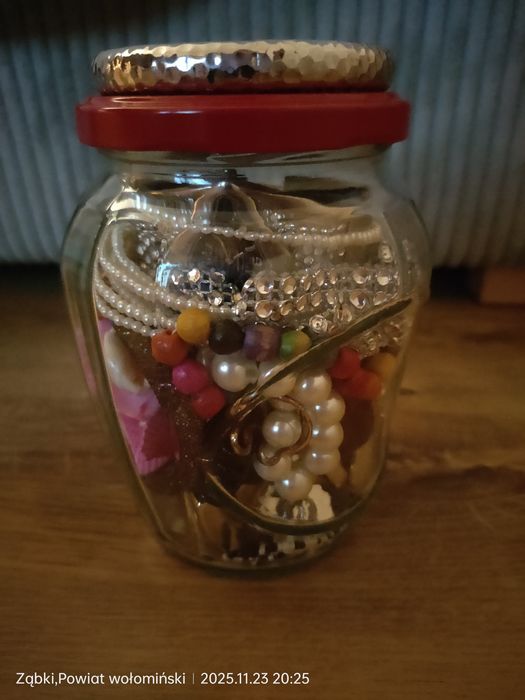 Mystery jewely jar