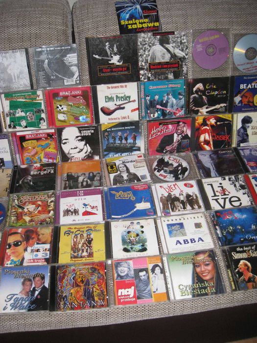 płyty CD   71 szt   w tym Santana ,Clapton  patrz specyfikacja