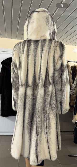 Рр 48. Норковая шуба’ манто белая крестовка’. MANAKAS