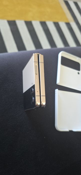 Telemóvel galaxy flip4