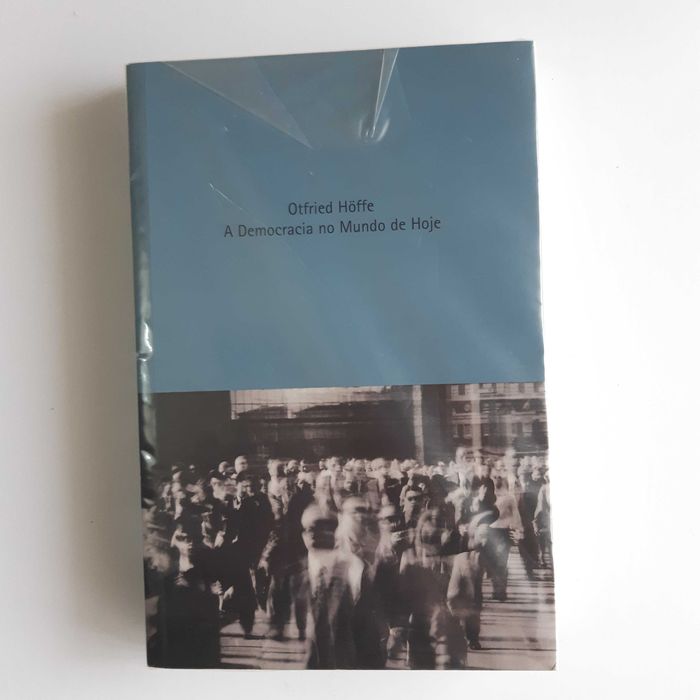 A Democracia no Mundo de Hoje
de Otfried Hoffe