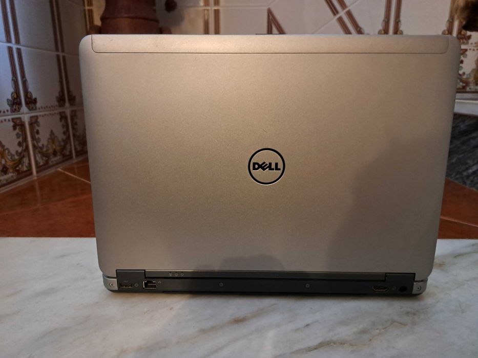 Dell Latitude E6440 – i7 / 16GB RAM / 250 SSD / Bateria nova