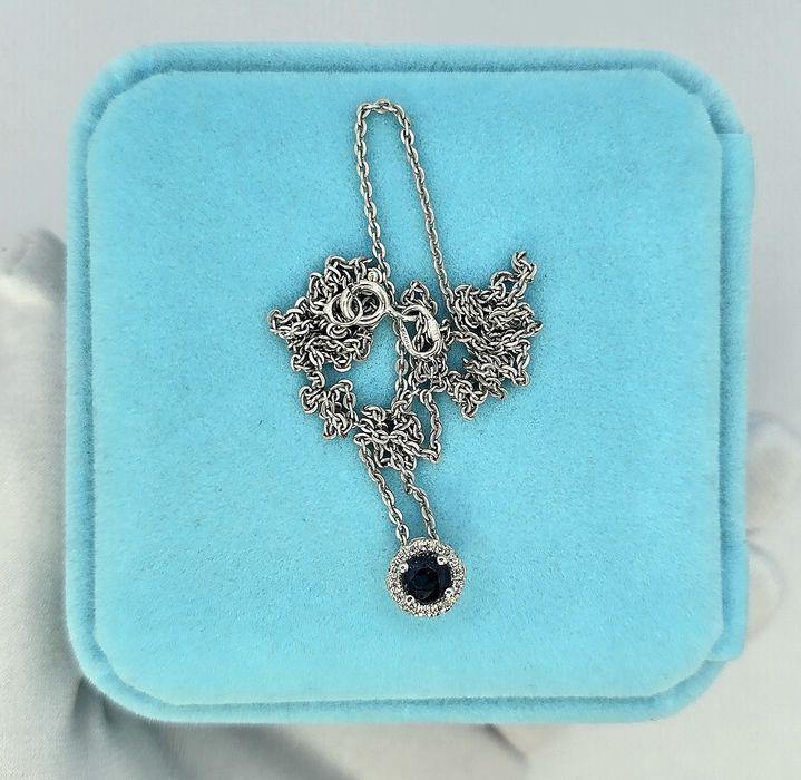 Подвеска с сапфиром и бриллиантами