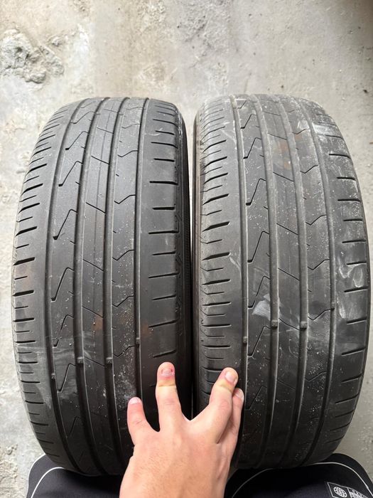 Par de Pneus 195/60 R16 - usado