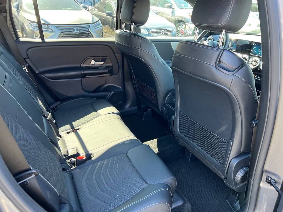 Mercedes-Benz GLB 200 2021 • 5 місць • 1.3 бензин • DCT • Європа • 181 тис. км