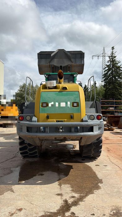 Ładowarka kołowa Liebherr L 566 niski przebieg 2014 r