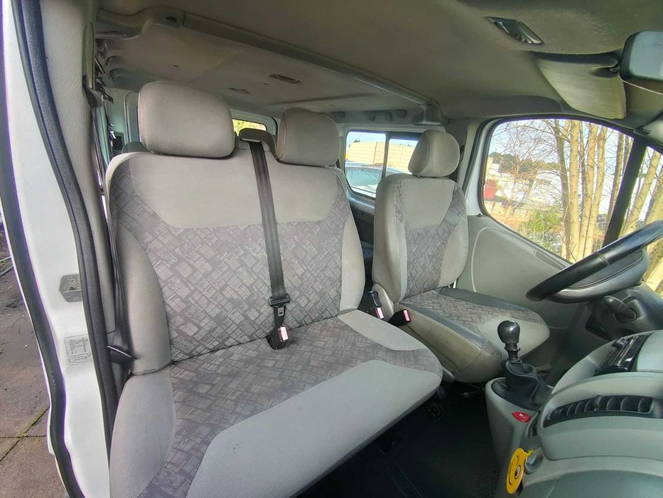 Opel Vivaro 9 lugares