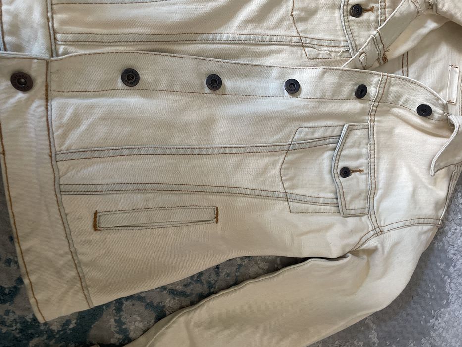 Roupa: Casaco ganga beje