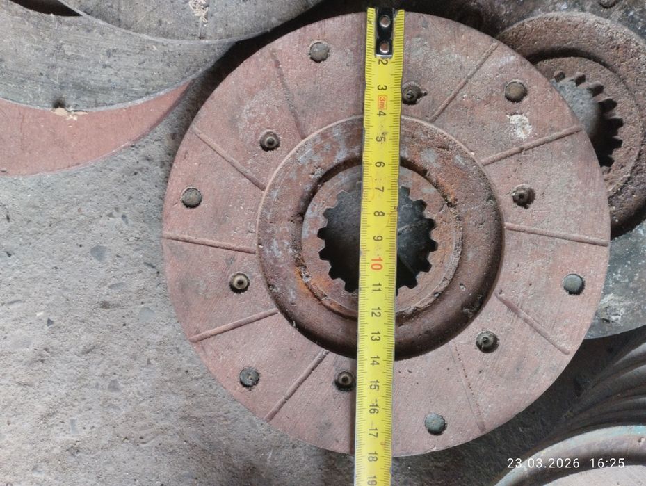 Запчастини ЮМЗ первічний вал стартер.