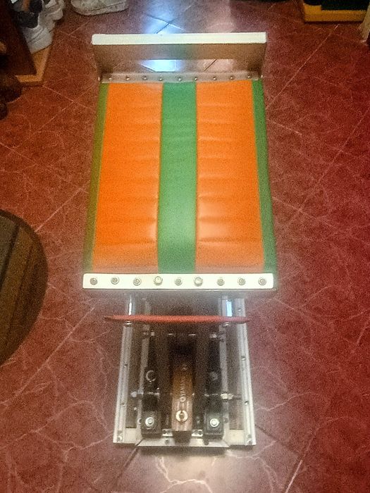 Стілець мото-подвєска ( екcлюзів )