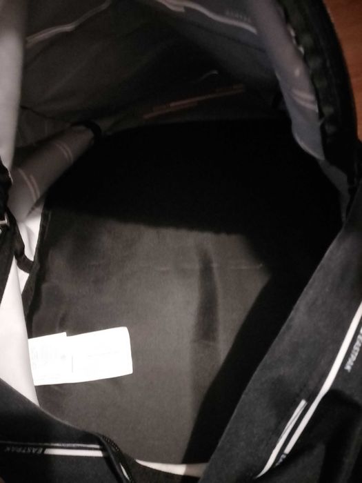 Conjunto mochila e estojo Eastpak