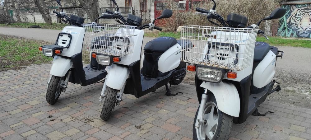 Продам скутер срочно Ямаха гир инжектор грузовой без пробега