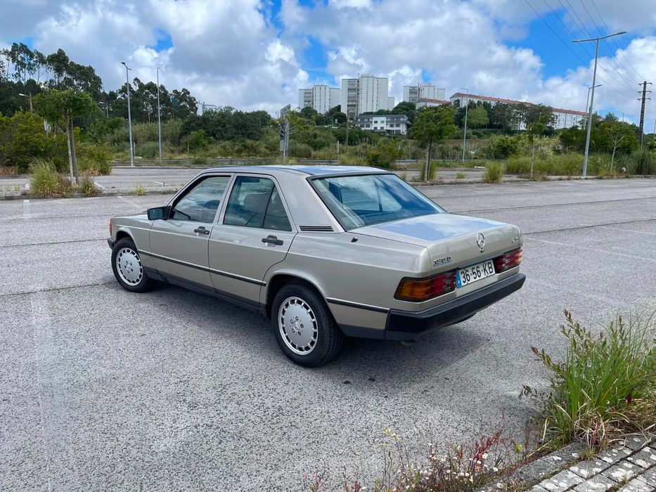 Mercedes 190D  2.5