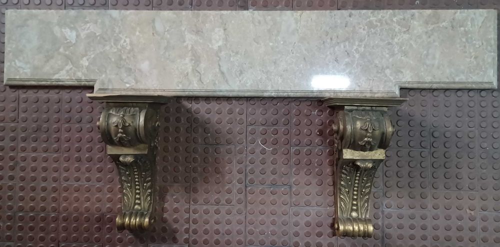 Consola em mármore e madeira