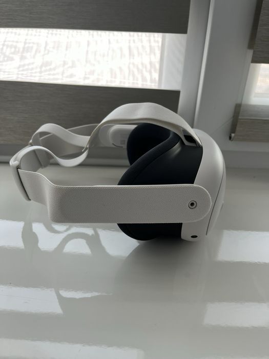 Окуляри віртуальної реальності Meta Quest 3 512GB, коробка, кейс