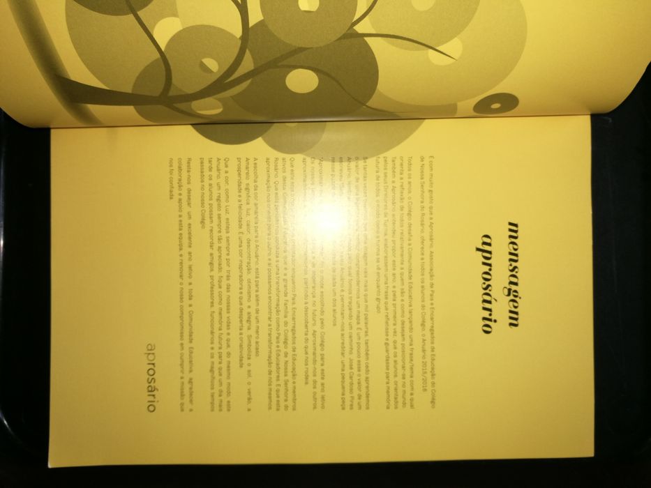 Anuário 2015/2016 Colégio do Rosário todas as turmas em estado de novo