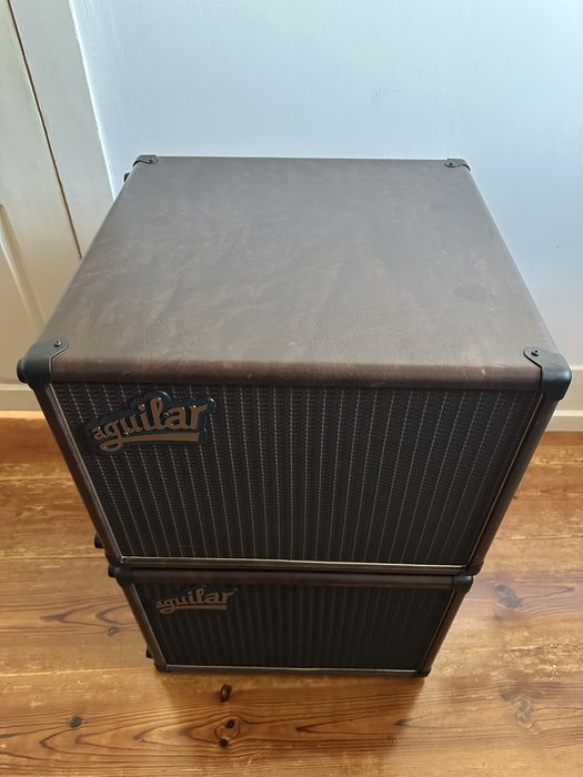 Colunas de baixo Aguilar DB112