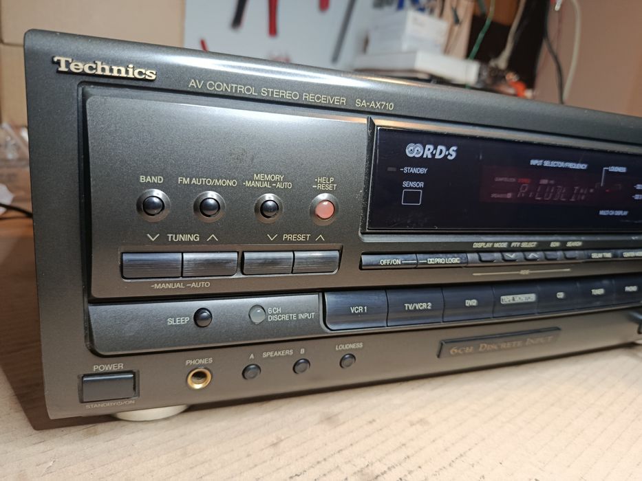 Amplituner Technics SA-AX 710.