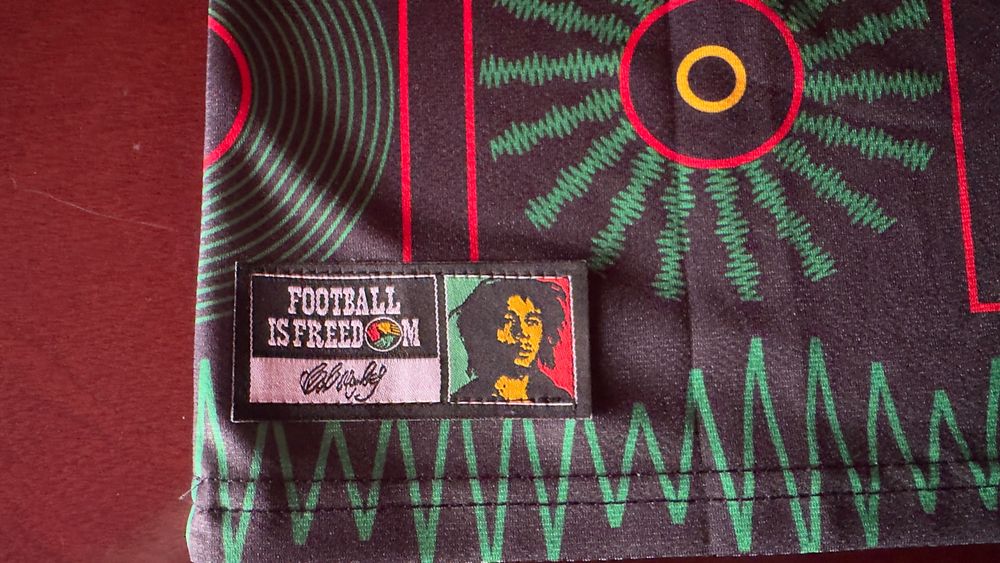 Camisola Jamaica 2026 – Edição Especial Bob Marley (Nova)