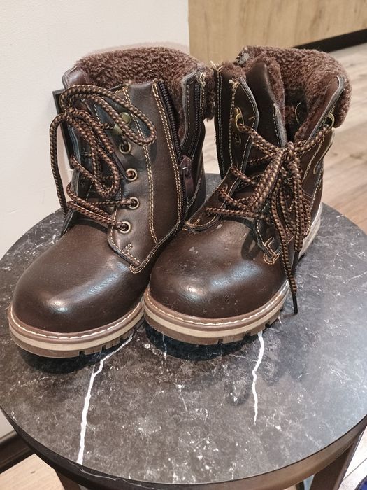 Buty zimowe chłopięce r. 28.