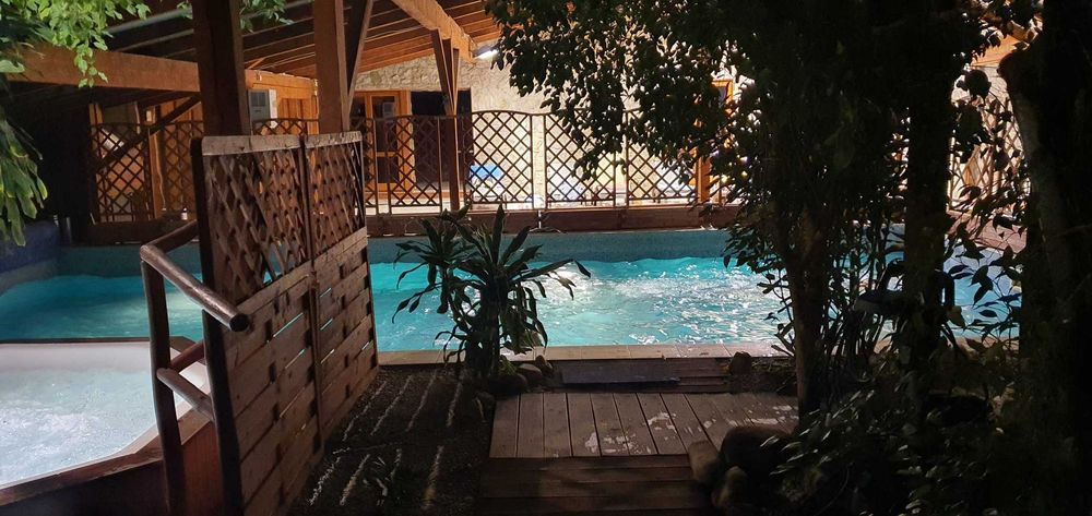 Noclegi Sochaczew, Brochów, gospodarstwo agroturystyczne basen jacuzzi sauna posiłki kort tenisowy