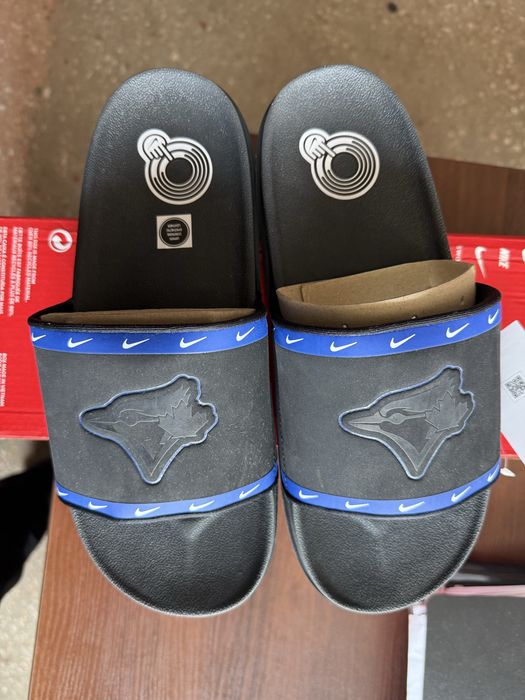Тапочки Nike Offcourt