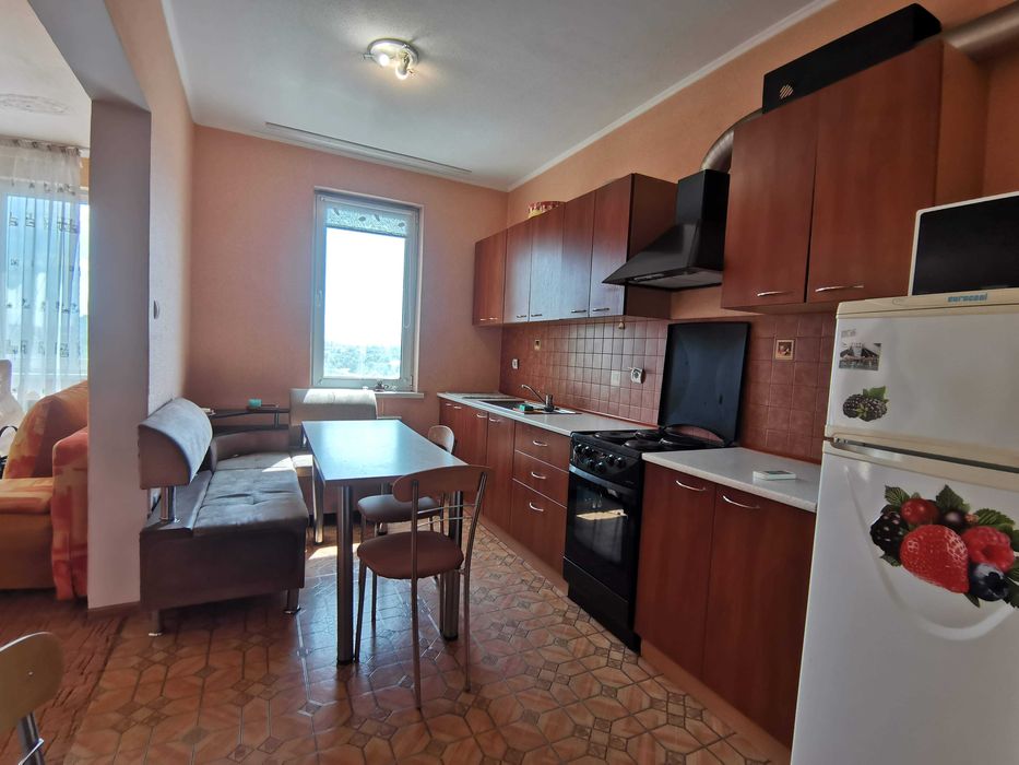 Сдам 2-ком. квартиру. Слобожанское. В новострое, По ул. 8 Марта.