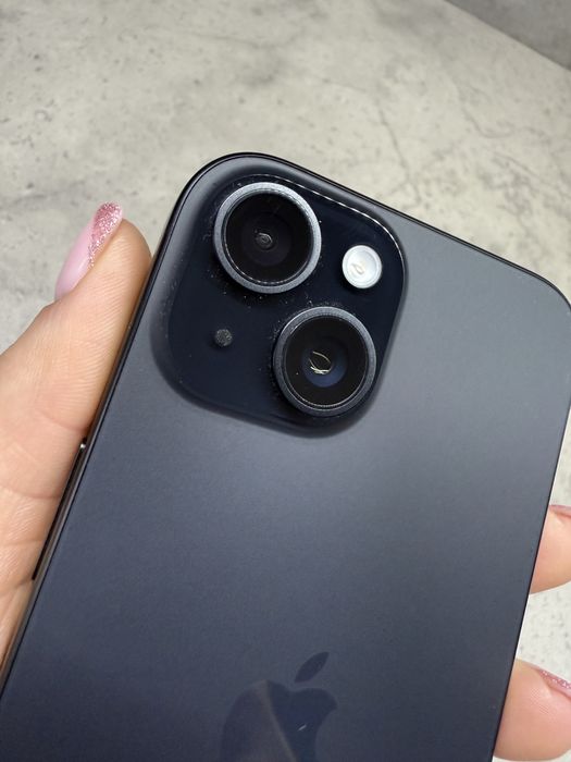 Телефон Apple Iphone 15 128gb батарея 96%