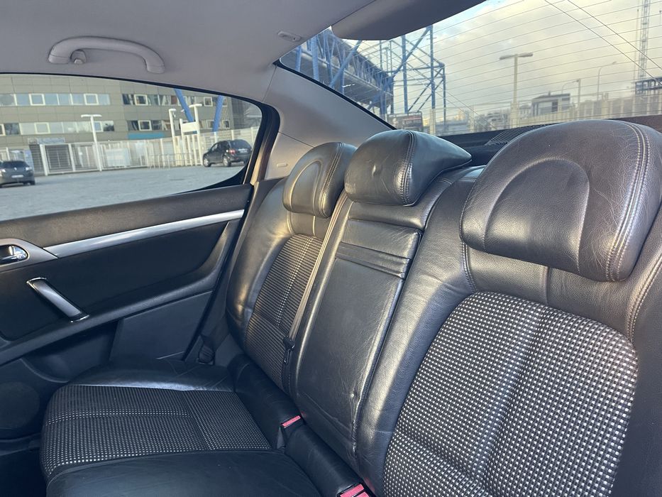 Пежо 407, 2,0 газ/бензин механика 2005 г